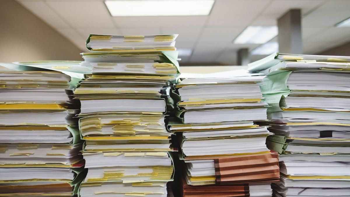 Piles de dossiers administratifs